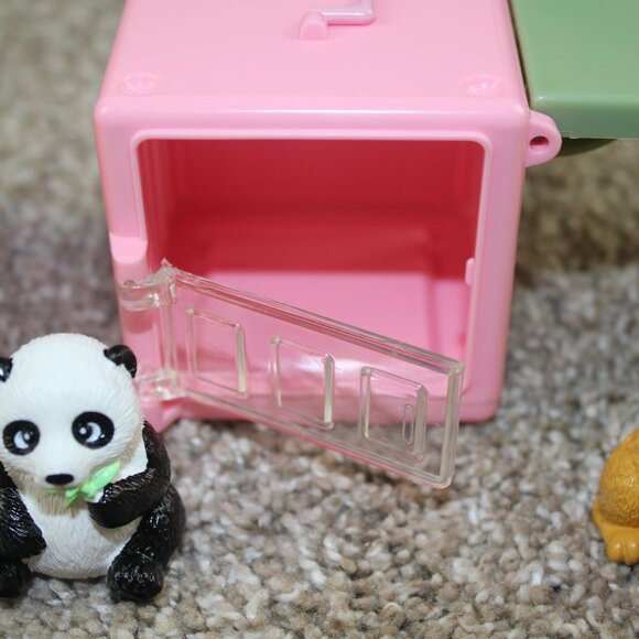 Barbie Zoo Doctor & Nursery Replacement Cages Panda Koala Lion Lot  2006 RARE - Picture 3 of 6